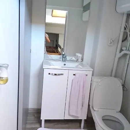 Ferienhaus Maison Accueillante A Gruissan Avec Terrasse Et Confort *